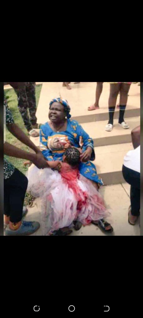 david_ibitoye's tweet photo. A piece of me died today after seeing videos of the church attack in Ondo State 💔.

This is not just a government problem but a humanity one.

Where is our love for one another 😭 https://t.co/U5z6XfQhB4
