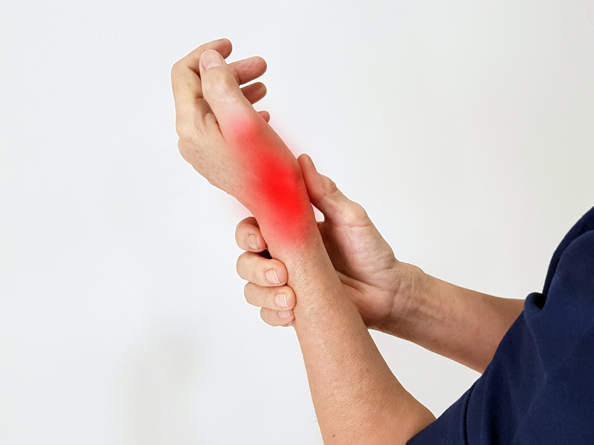 LondSportsOrtho's tweet photo. What is the natural history of DeQuervain’s tenosynovitis?
Find out more in this article by specialist Hand Surgeon, Mr Mark Phillips...
https://t.co/25bzuIghVl https://t.co/6VzytZCzpE