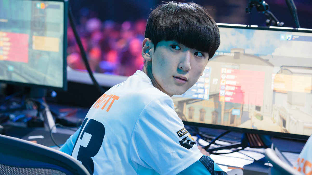 Reinforce's tweet photo. The @ProfitOW resume:

2017 - 1st APEX S4 (MVP)
2018 - 1st OWL Finals (MVP)
2019 - //
2020 - 2nd OWL Grand Finals
2021 - 4th Countdown Cup
2022 - 1st Kickoff Clash (MVP)

Profit is the unquestionable Overwatch G.O.A.T. https://t.co/vDfRf0CV9d