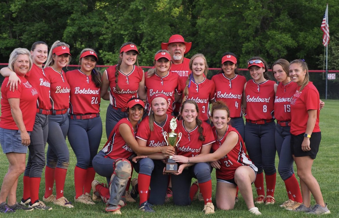 KaylaRe07271464's tweet photo. Regional Champs!! Looking forward to states this week!  Let’s go Cavs!! https://t.co/S4gYkc93u1