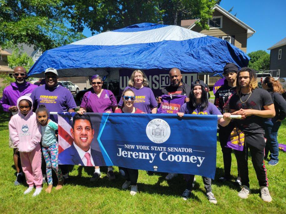 JeremyCooneyROC's tweet photo. Great to see our @1199UpstateNY friends at #SquareFair in Rochesterโs beautiful 19th Ward! https://t.co/SukXbtBTJo