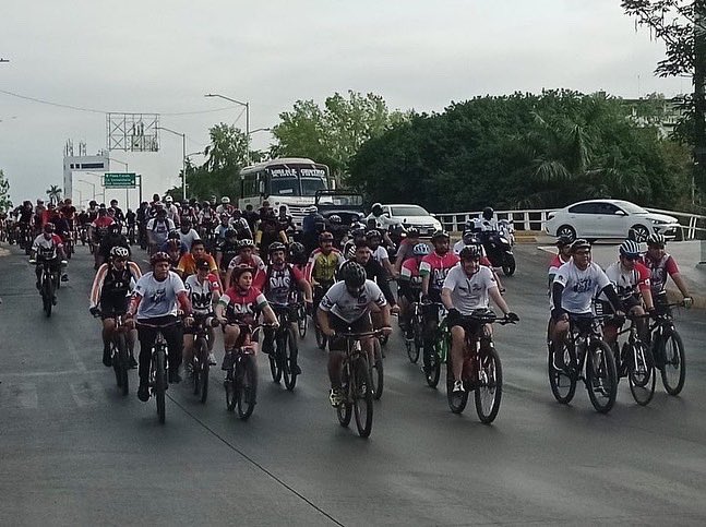 VIctorACorrales's tweet photo. Acompañé hoy en Imala a la caravana de ciclistas que organiza el Partido Sinaloense, donde fomentamos el deporte, el uso de transporte amigables con el medioambiente y la convivencia, ¡claro que se puede!

#diamumdialdelmedioambiente #diamundialdelabicicleta #claroquesepuede https://t.co/8rWHqLmsud
