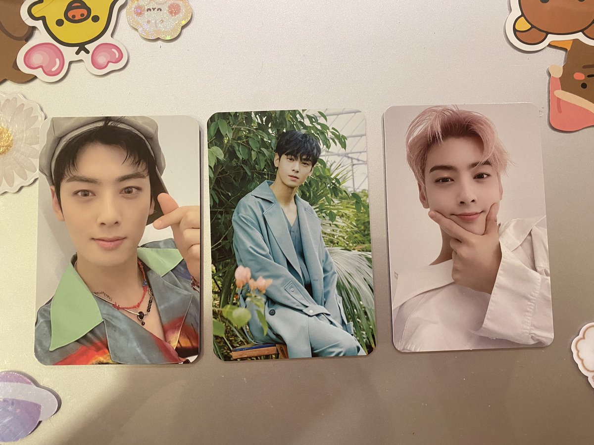 chakycart's tweet photo. wts lfb 

left: eunwoo switch on pob - 400
middle: eunwoo all light pc - 300
right: eunwoo switch on pc (off ver) - 350

- can reserve for 1 day only 
- mop: GCASH 
- mod: ggx (preferably manila) 
- reply mine + left/middle/right 

tags: eunwoo astro pc https://t.co/Z1pikieD9f