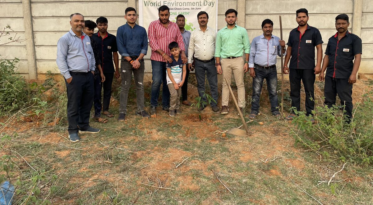 Akarshkr99's tweet photo. *Happy World Environment Day*  🥦☘️🌿🍀🪴🎍🌴. Plant more trees around you to make the earth Anandmayearth.   #Anandvan @DC_Hazaribag  @HazaribagN @BJP4Jharkhand @jayantsinha @narendramodi @PMOIndia @myogiadityanath @Manishjhzb https://t.co/wGjTOLcLCD