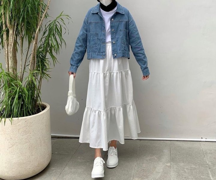 nylla_laa's tweet photo. — Rok rempel susun
hargany cuma 40k'an dong. rok ini full karet jdi menyesuaikan ukuran pinggang kita. btw ini all size ya👍
beli di: https://t.co/2Nqjos834I

Jacket denim
beli di https://t.co/7P7N6t6W7m

sneakers putih https://t.co/ll0KhqU5qe

tas beli di https://t.co/nIiu6LrjjP https://t.co/ILdsHoygTX