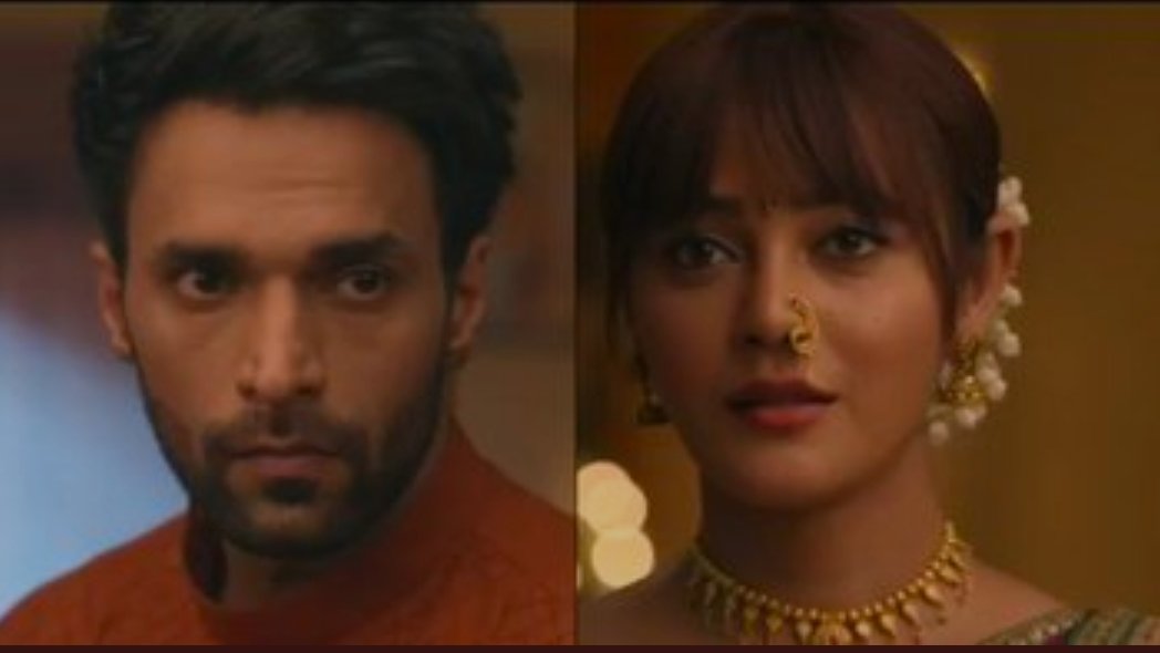 "Kaafi alag lag rahi ho"
"Alag ya acchi"
"Ha wahi"
His first compliment on her look 😂💗 
#MoRan #ZiddiDilMaaneNa