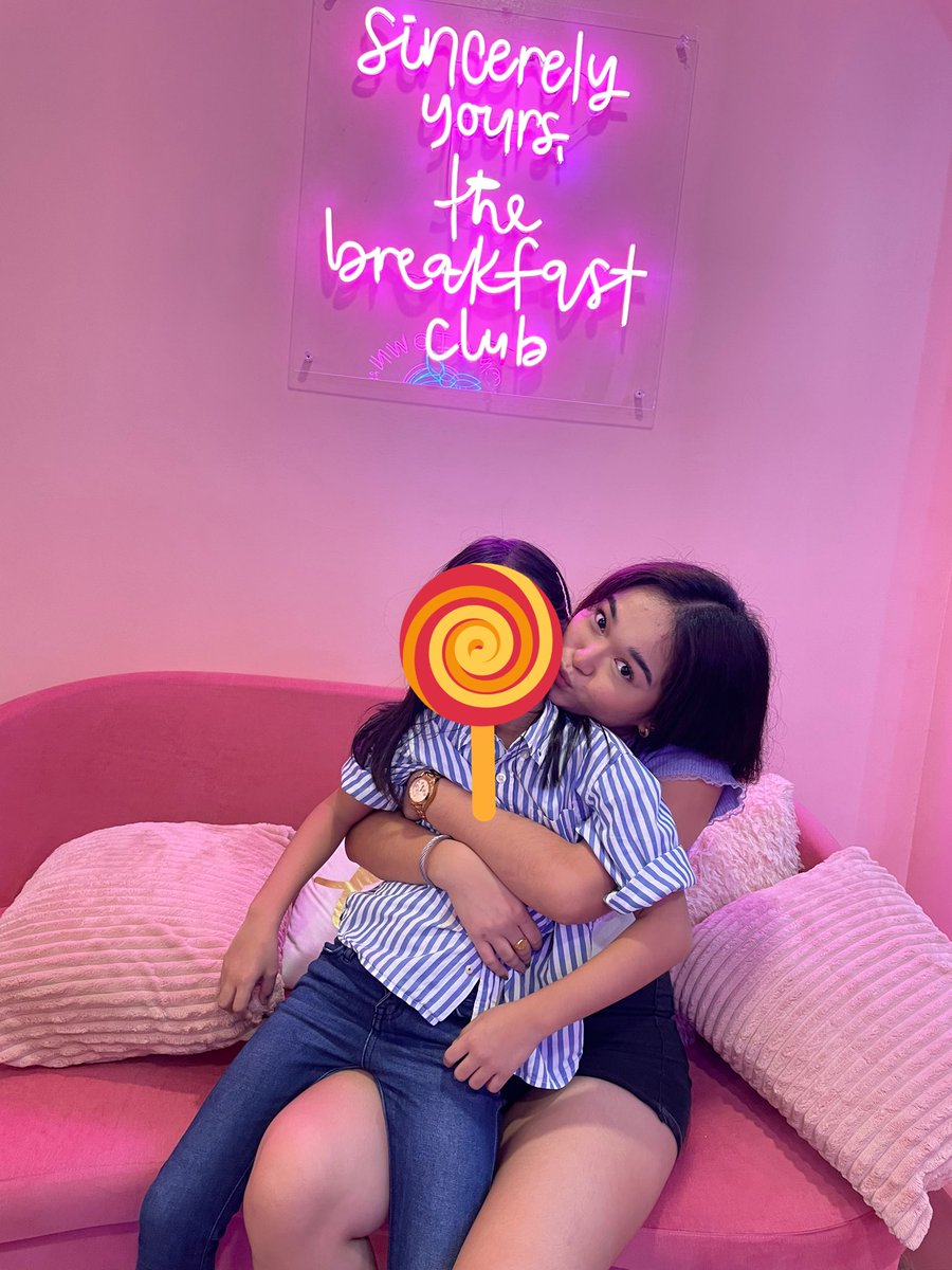 yoojiwon_'s tweet photo. All for my baby girl. 

1/Hey my name is Jiwon and this is my story. I got pregnant at the age of 15, gave birth at 16, and now at 23, I’m a single mom of an eight-year-old beautiful kid. ❤️

#LetsGetLonelyTogether @LonelyPopNFT @0xsoupnft @PancakeSyrupNFT 🍭 https://t.co/LYkpacyVFz