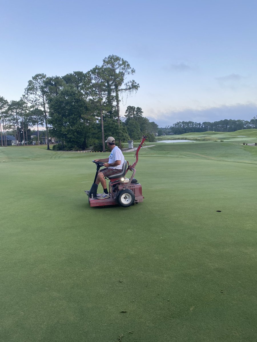 CoachMac8740's tweet photo. Never too old to learn new tricks.
#rollfast https://t.co/d1BiUPFMpq