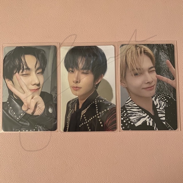 SeoulChaptersPH's tweet photo. I'm selling Enhypen Senkou Weverse JP Photocard... for ₱1,100. Get it on Shopee now! https://t.co/aPbipVfblq #ShopeePH https://t.co/gKnByrMUDG