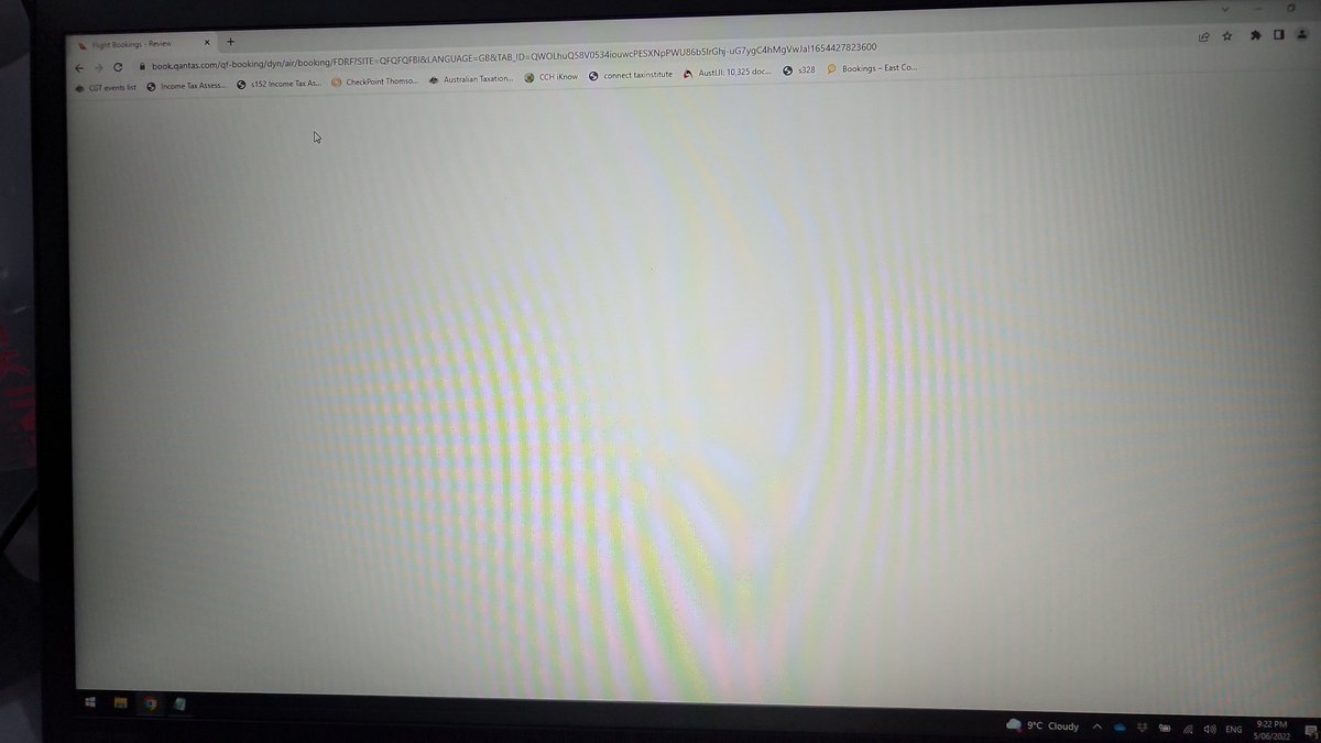 shivavb's tweet photo. @Qantas your website has not allowed me to make a booking the last 3 days and your call centre claims to be too busy to pick my calls the last 2 days. #nationalcarrier #qantas #australianairlines https://t.co/fvjV3BqLyF