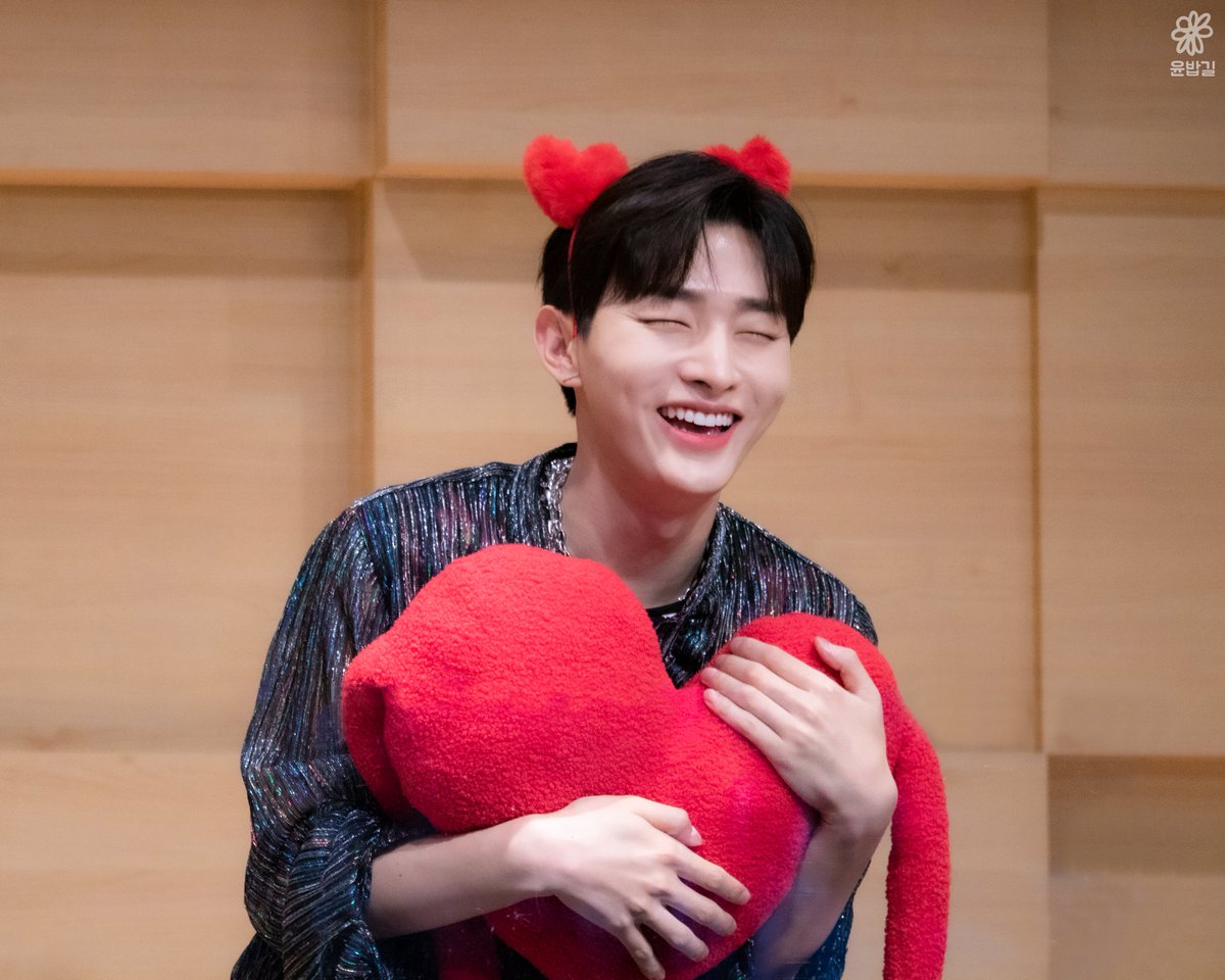 riceroad's tweet photo. 220604

😆😄

#윤지성 #YOONJISUNG https://t.co/AZ4HmbSUVE