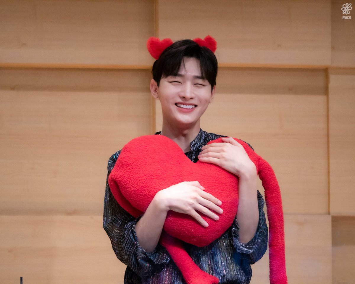 riceroad's tweet photo. 220604

😆😄

#윤지성 #YOONJISUNG https://t.co/AZ4HmbSUVE
