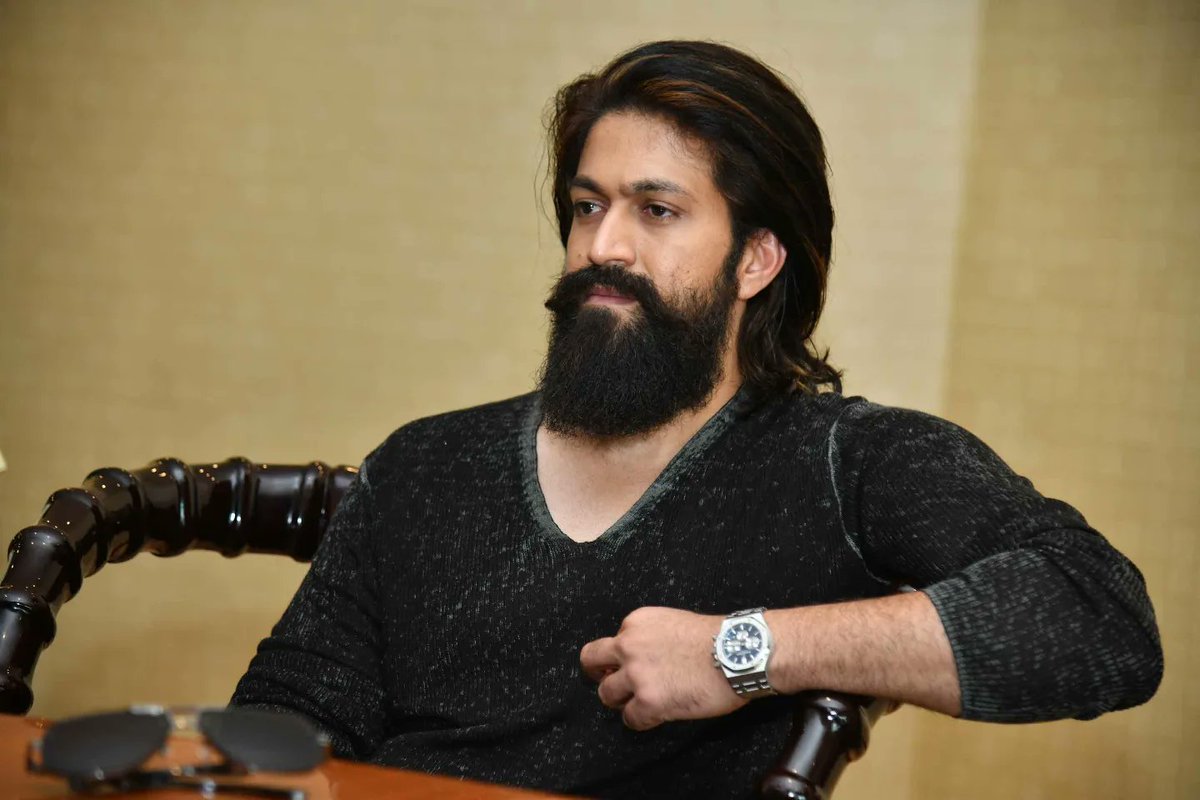 Kartik19212180's tweet photo. #covid19 ಎಷ್ಟು ಭಯ ಹುಟ್ಟಿಸಿತ್ತೋ, #Yash19 ಅಷ್ಟೇ ಕುತೂಹಲ ಹುಟ್ಟಿಸಿದೆ
#KGFChapter2 #KGFchapter3 #KGFChapter2OnPrime https://t.co/Hww5RouA4X
