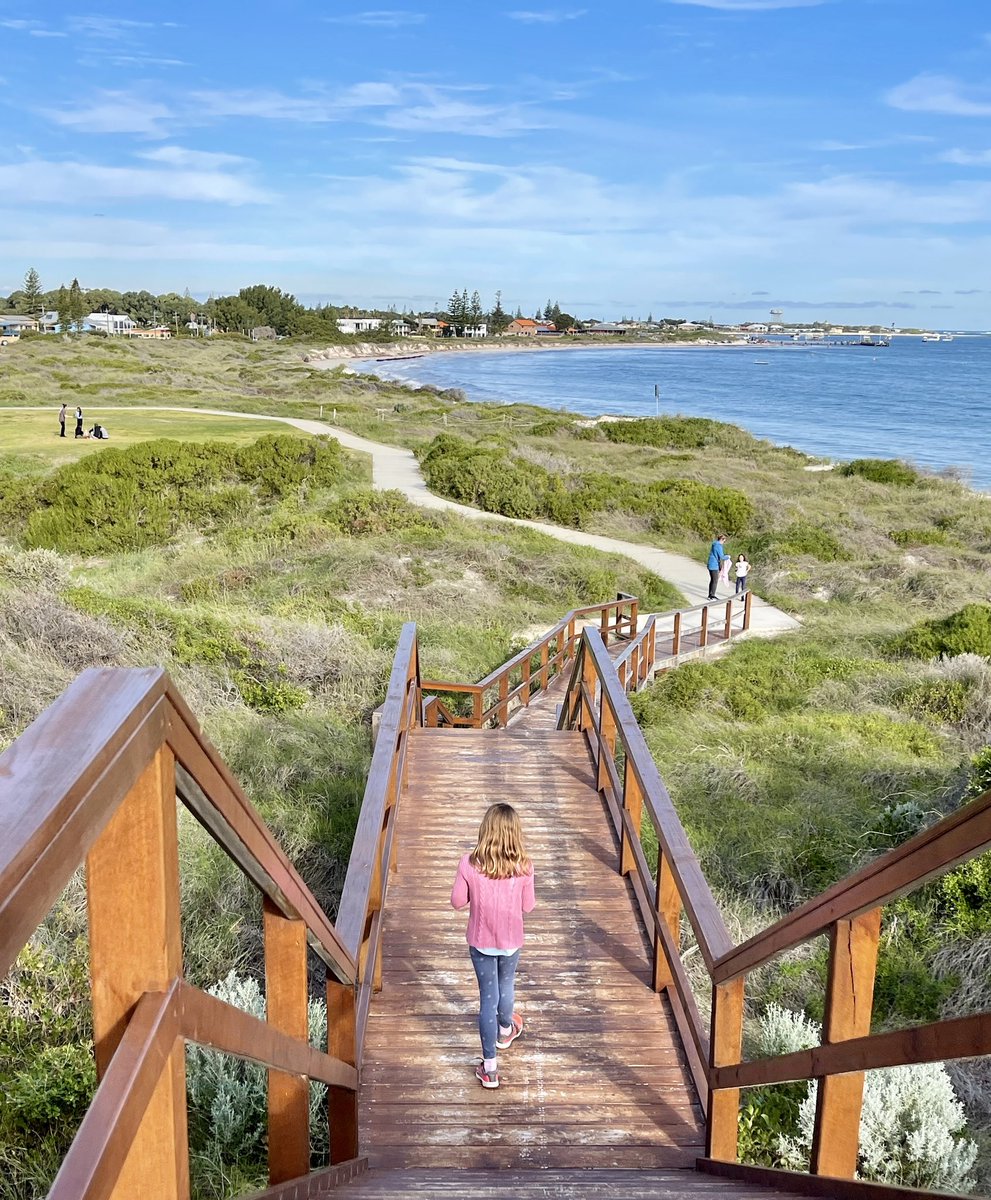 CraigHuxtable's tweet photo. Walking down from the Lancelin lookout. Cracking day! https://t.co/3W15EP4Nin
