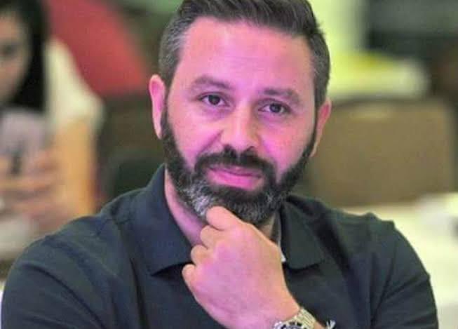 سيدة برلمانيه تقدمت بطلب احاطه لتاجيل مباراة الاهلي وايسترن كومباني بحجة مشاركة الاهلي افريقيا
فين البرلماني الكيوت الزملكاوي يقدم طلب احاطه لوزير الرياضة لاقاله المدعو احمد دياب من رئيس رابطة الانديه
وفين دوره كرمز زملكاوي للدفاع عن كرامه ناديه!؟ السبوبه تحكم👌
#اقاله_احمد_دياب