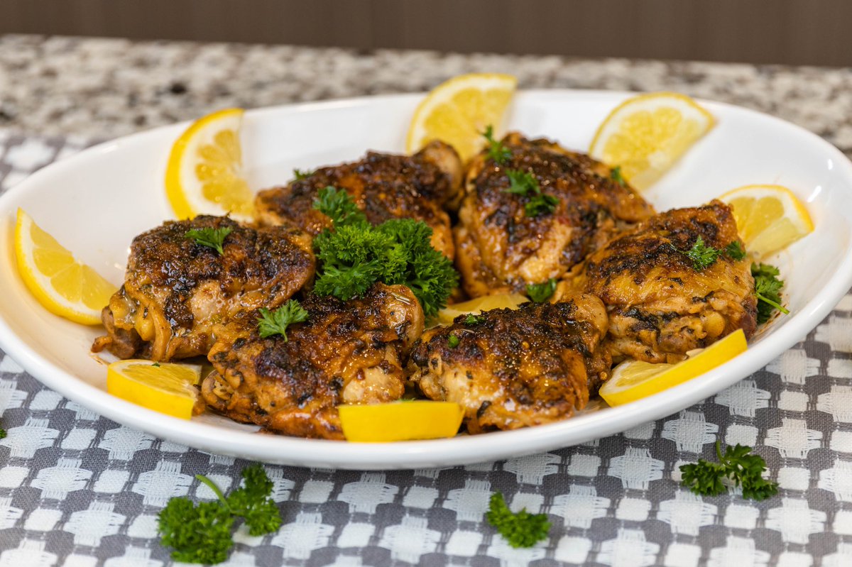 CookingwithRody's tweet photo. Subiendo mi video #polloalajillo #garlicchiclen #polloconlimón #chickenwithlemon #cookingwithrody #thruvisualmedia #pty #panama507 #pty507 #foodiesofinstagram #foodiesofyoutube #latinfoodies #foodies #confortfoodrecipes #cookingvideos #youtubechannel #youtuber #youtube https://t.co/mAn869XxtU
