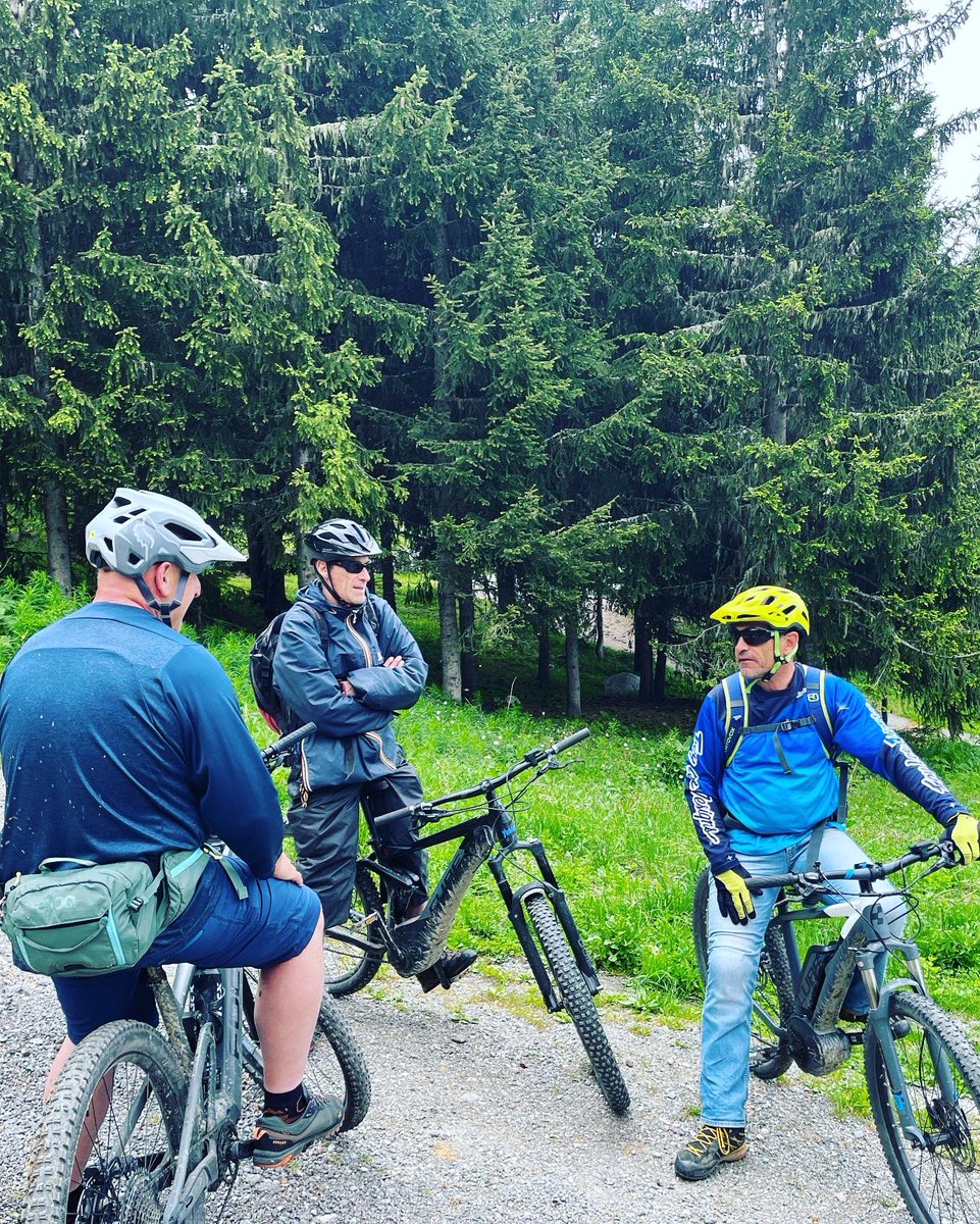 3valleychalets's tweet photo. Sunday morning ebike in Meribel &amp; La Tania with @lukaduka1 @JLDecor1 #latania #ebike #summeralps #getyourselvesouthere https://t.co/1uWTAEpWeV