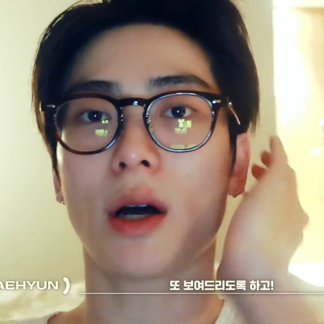 JAEHYUN IS SO HANDSOME