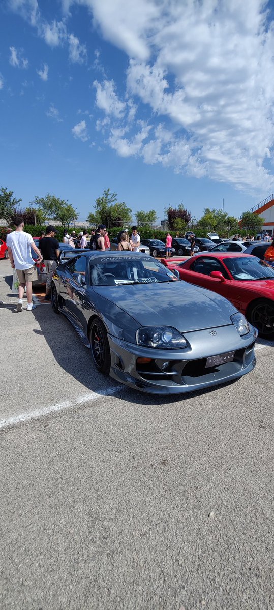 _chrmar_'s tweet photo. VolRace 2022 has been so amazing and I got to see a lot of JDM, there are no words to describe this experience. They are not only cars, they are culture ❤️ #VolRace #RicardoTormo #CircuitValencia #JDM #RX7 #Blobeye #supra
#s13 https://t.co/Z0Bc4yP6JN