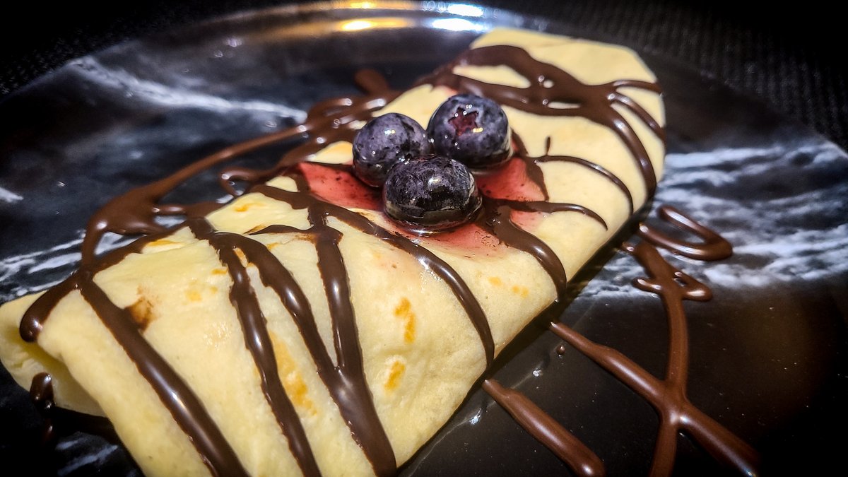 MadChef1969's tweet photo. Mad Chef's Homemade New Orleans Cream Cheese Blueberry French Crepes
#NewOrleans #CoffeeTime #Food #twitterthread #madchef https://t.co/D60OXV6Q3P