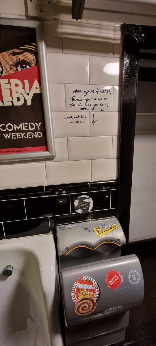 IrishPubToilets's tweet photo. Sin é. #dublinpubs #dublinbypub #dublincity #irishpub #publin https://t.co/ibACHVT3Ll
