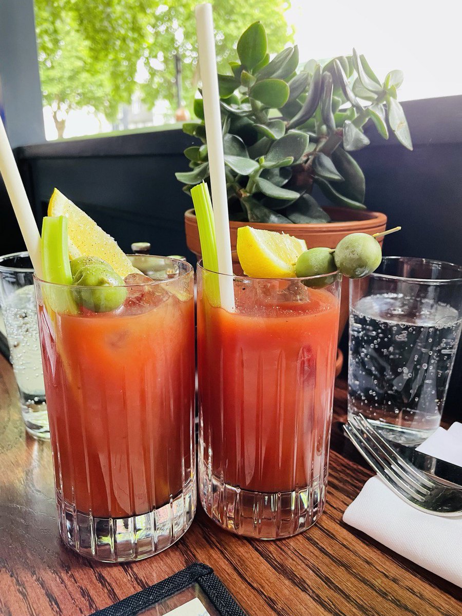 KiwiInBarnes's tweet photo. Brunch @sohohouse we need one in Barnes! #highroadhouse #Chiswick #Jubilee #platinumjubilee https://t.co/YBP3qY554o