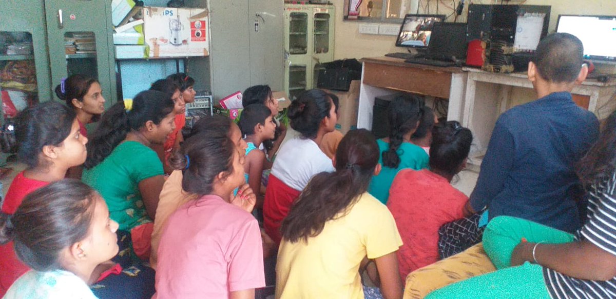 CFSINDIAORG's tweet photo. हमारे पास केवल एक वसुंधरा है। आइए इसका ख्याल रखें। 
विश्व पर्यावरण दिवस पर, बच्चों को पर्यावरण की देखभाल करने हेतु प्रोत्साहित करने के लिए #बाचिसभा ने प्रसिद्ध एनिमेटर राम मोहन द्वारा निर्देशित एनीमेशन फिल्म “तरु”  दिखाईl 
@MIB_India @ianuragthakur @Anurag_Office @office_murugan https://t.co/JtPSmHECGt