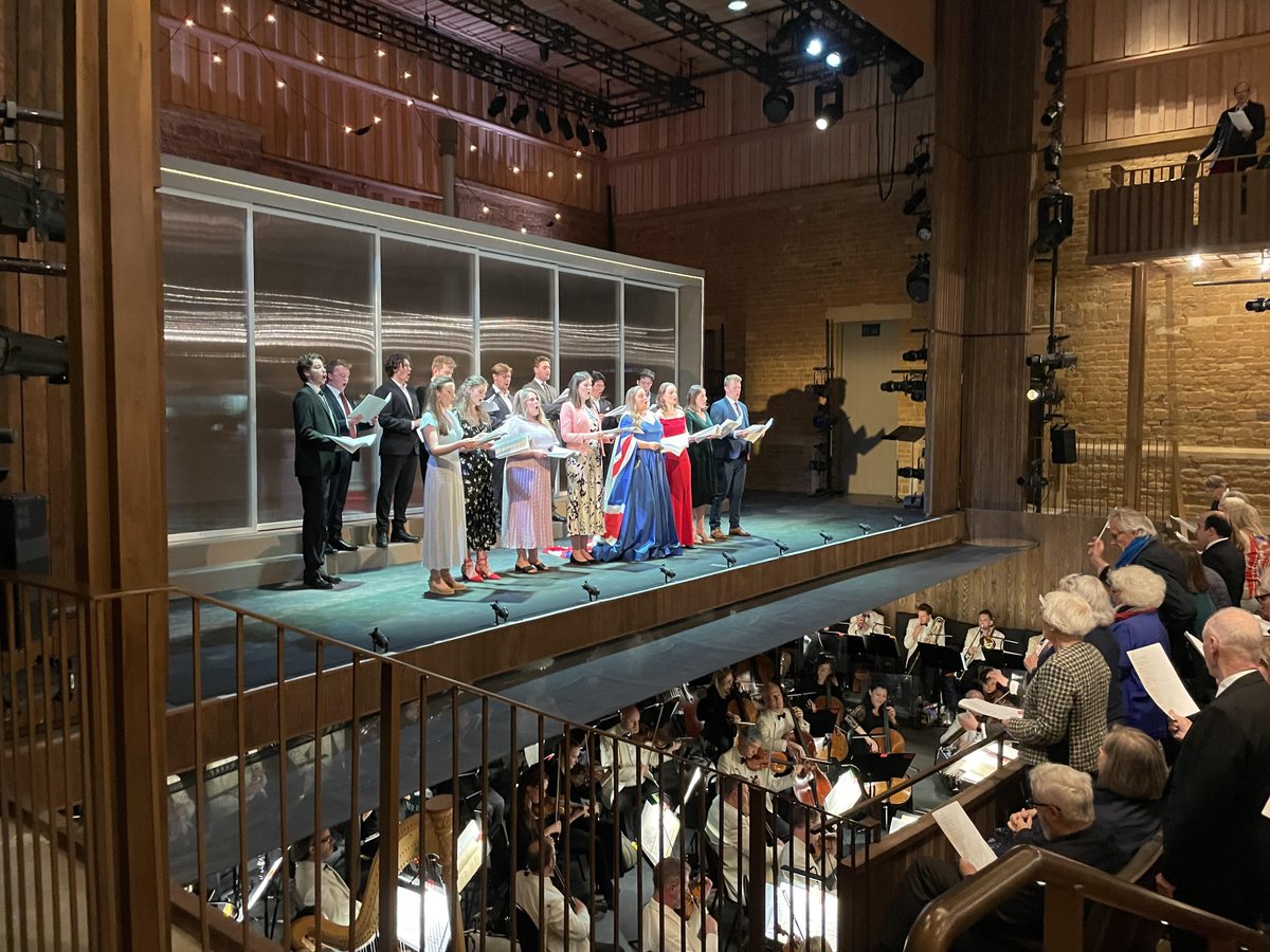 A huge thank you to everyone who joined us at our Jubilee concert yesterday! 

We enjoyed fantastic singing from NHO Associate Artists (and the audience!) and spectacular playing from the BBC Concert Orchestra <a href="/BBCCO/">BBC Concert Orchestra</a> 🇬🇧🍾🎶