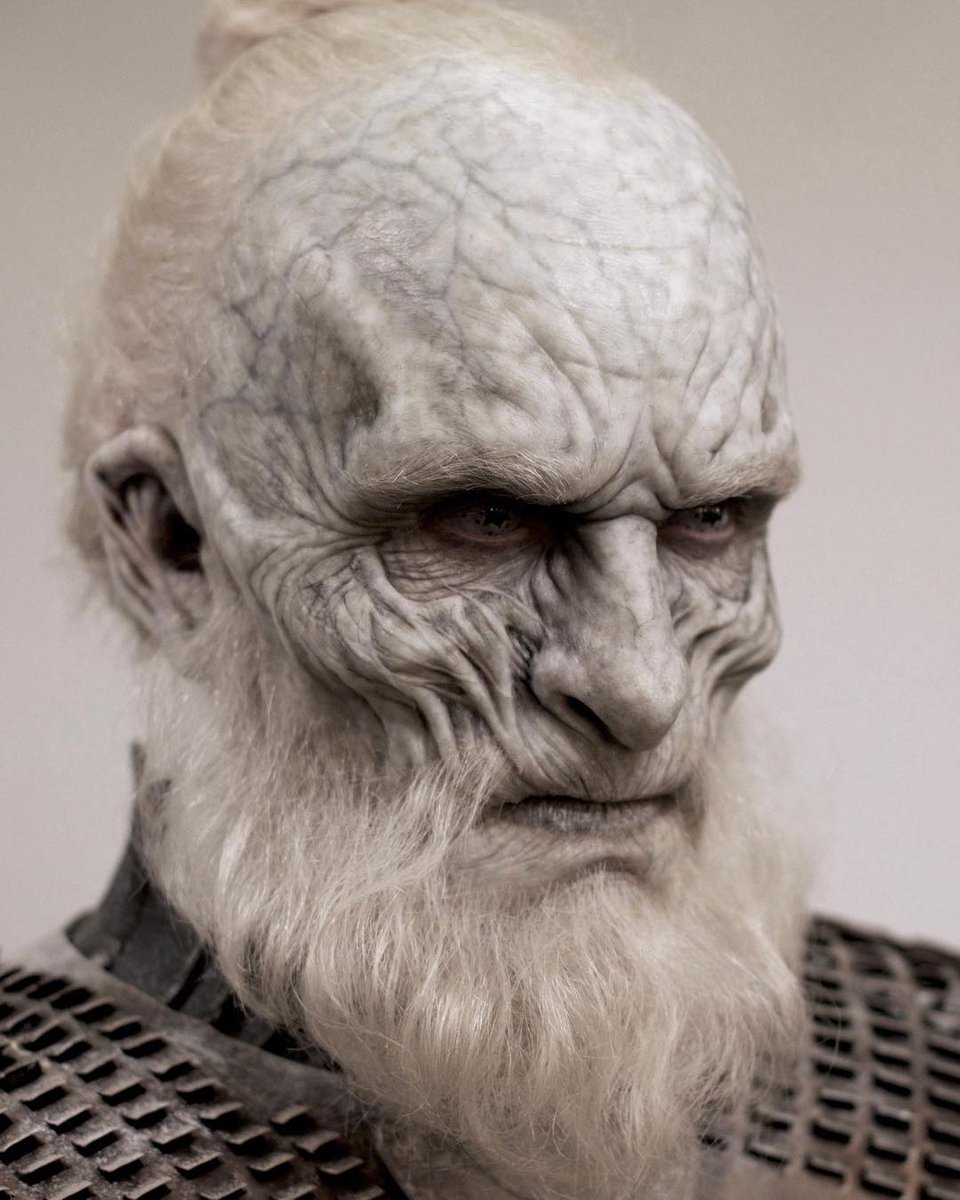 Espectacular el trabajo del diseñador de maquillaje y prótesis, Barrie Gower, y del equipo de BGFX para crear los monstruos de Stranger Things, The Witcher y Game of Thrones 👏