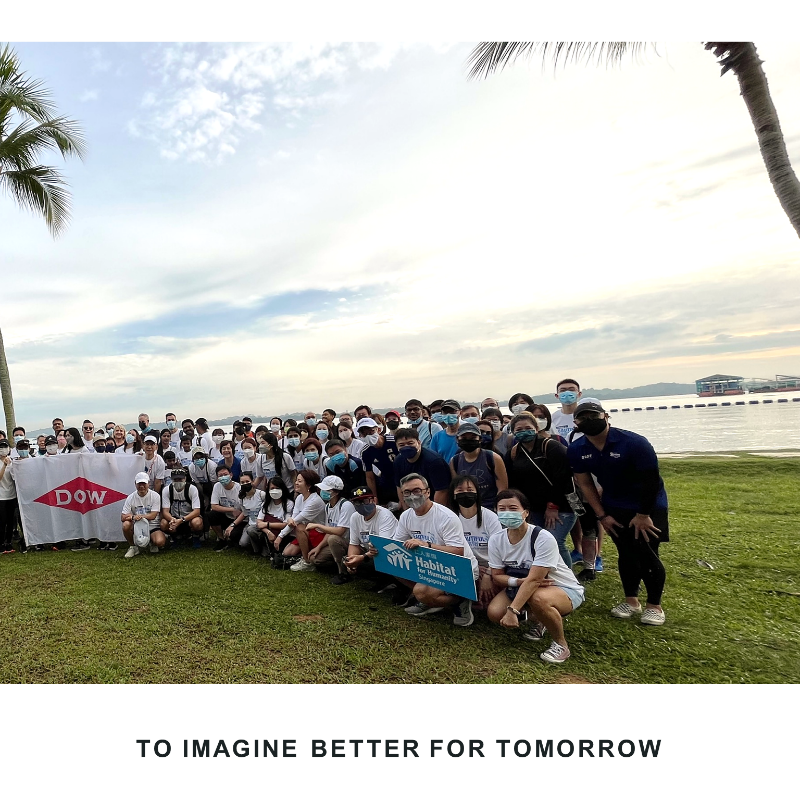DowNewsroom's tweet photo. Each year, #TeamDow mobilizes global waste cleanup campaigns to address plastic pollution, raise awareness around responsible waste management and #ImagineBetter.

So, how’s it going?

Here’s the impact we made in 2021.

#WorldEnvironmentDay
#PullingOurWeight
#Dow125