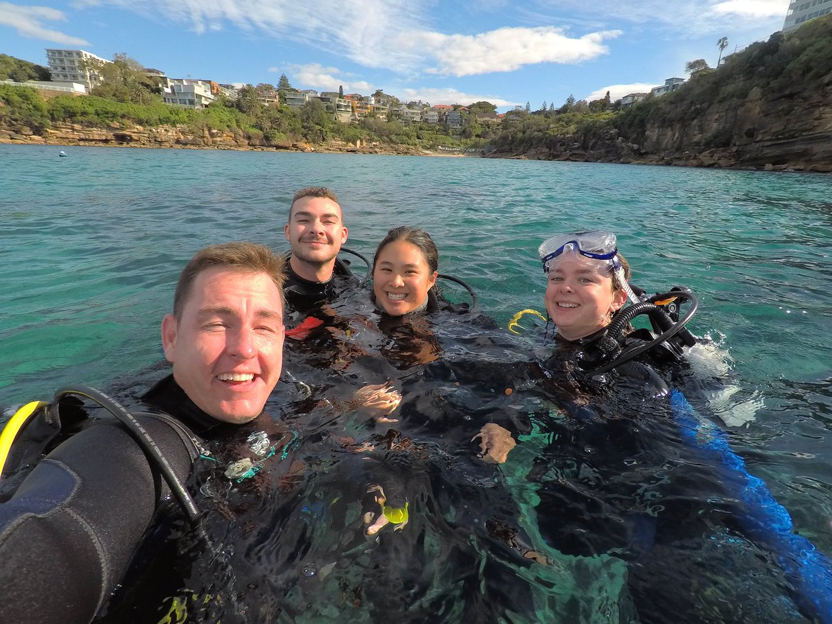 jessnguyens1's tweet photo. Winter is here, therefore insane viz!! Great shore dives with an excellent group. Two giant cuttlefish out and about, octopuses, smooth rays, dwarf lion fish, and more #scubadiving #greatsouthernreef #diving #cephlapod #scuba #giantcuttlefish https://t.co/Q0CYeCvcjA