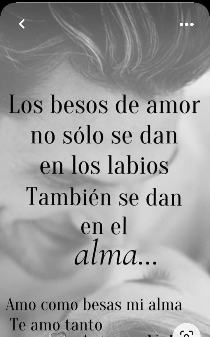 DMarian17's tweet photo. Esos que me das 
con solo mirarme.

#DomingoDeCartelitos https://t.co/iXHe7GsBlR