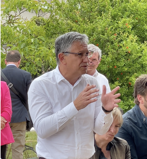 [ #Débat ] 
Je participais la semaine dernière au débat organisé par la <a href="/47Fdsea/">FDSEA du Lot-et-Garonne</a> 
Parmi mes priorités pour une #agriculture forte dans notre territoire : accès à l'eau, revenu agricole, main d'oeuvre, concurrence et règlementation européenne 

#LaVoixDuTerritoire #DéputéUtile