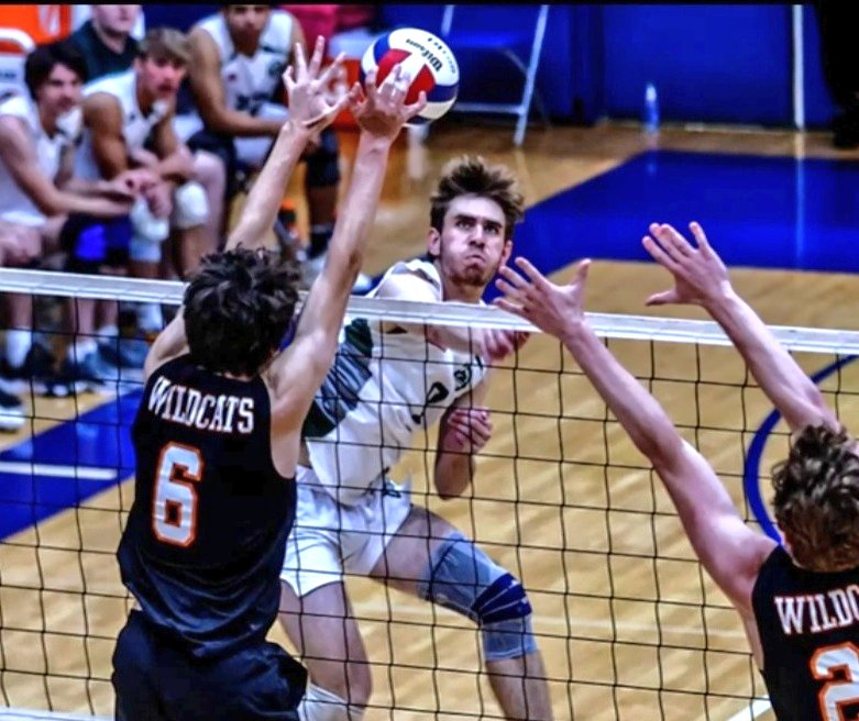 Toppers on Top.  2022 State Champions 🏆.   Thank you LWE for an incredible game. You were amazing and the student athletes rock!