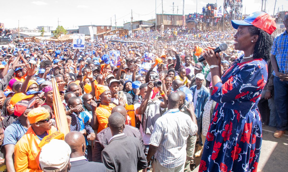 RailaOdinga's tweet photo. Tumeanza misururu ya mikutano yetu ya kisiasa rasmi eneo la Langata, kaunti ya Nairobi.
Tutazuru pembe zote za taifa letu kuuza sera zetu za Azimio tukiwa na madhumuni ya kuunganisha wakenya wote. https://t.co/pck6yw0RMG
