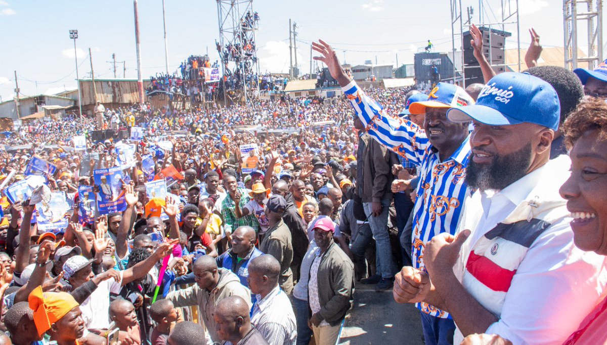 RailaOdinga's tweet photo. Tumeanza misururu ya mikutano yetu ya kisiasa rasmi eneo la Langata, kaunti ya Nairobi.
Tutazuru pembe zote za taifa letu kuuza sera zetu za Azimio tukiwa na madhumuni ya kuunganisha wakenya wote. https://t.co/pck6yw0RMG