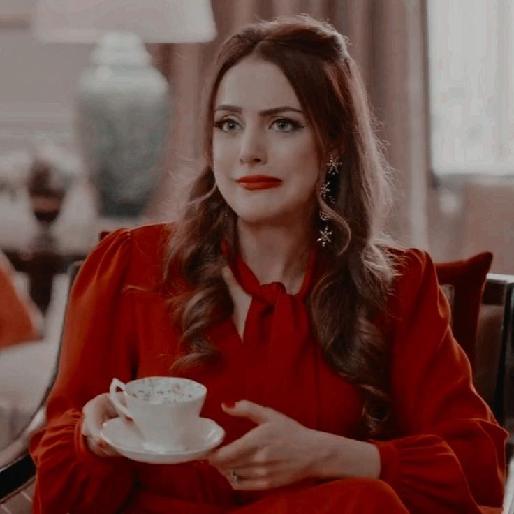 gilliesbalfe's tweet image. okay but what if they do really get that surrogate, she's pregnant, but then Fallon also gets pregnant herself at/around the same time since they think they can't even get pregnant so they're not protecting......👀 thoughts????
#falliam