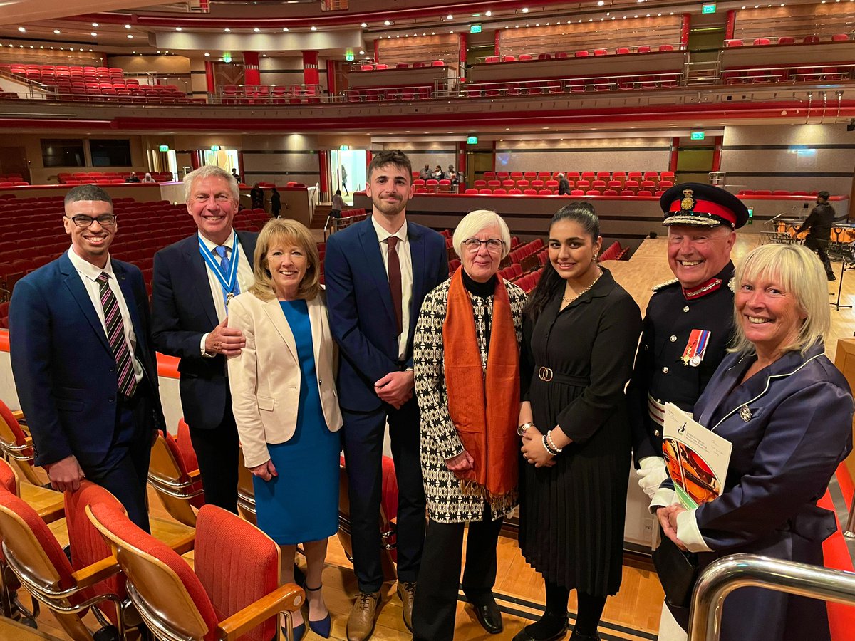 HighSheriffWM25's tweet photo. The Platinum Jubilee anthem was composed by 21-year old Oliver Hayne with words written by Fatma Mohidduin as part of the Platinum Jubilee Music Competition. From many entries, the winner was chosen by an esteemed panel, including Judith Weir MBE, Master of The Queen’s Music. https://t.co/wjfeBSeRTF