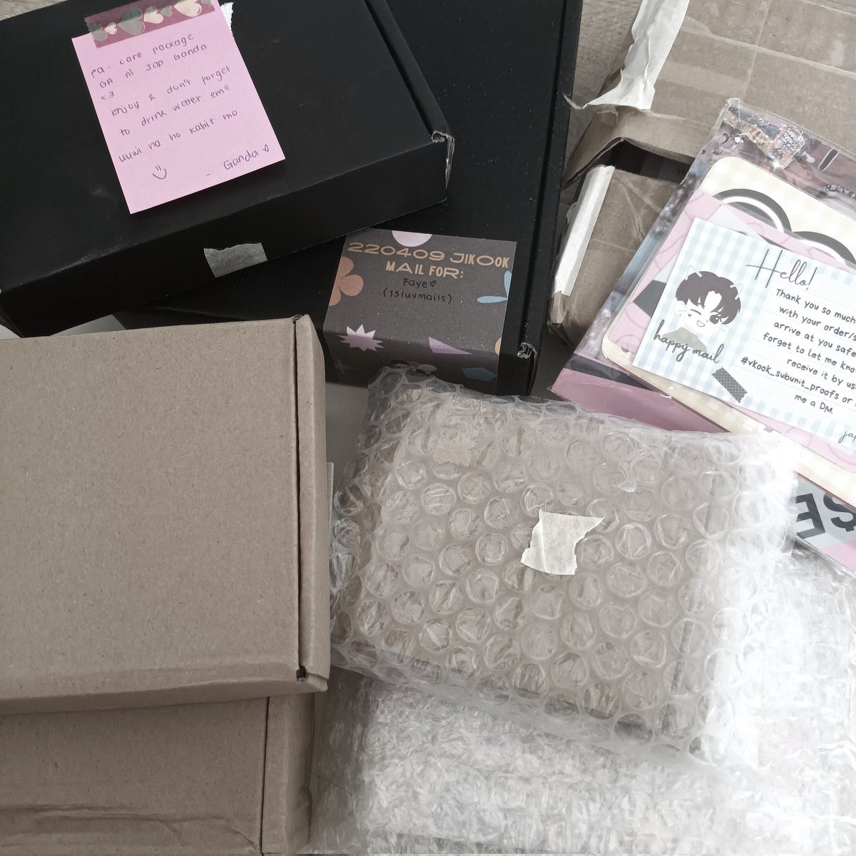 13luvmails's tweet photo. หหห #luvfrom @chimmysden ยดหห
THANK YOU DENDEN BEST CONSOL EVER 11/10 MABUHAY KA HANGGAT GUSTO MO SALAMAT SA FREEBIES TOP 2 FAV FREEBIES YUNG NASA 2ND PIC https://t.co/YvvgAGL8QI