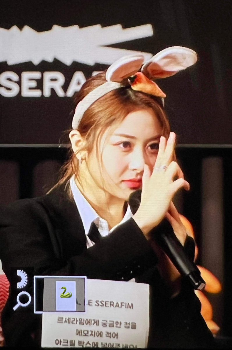 WorkinPG810's tweet image. 220605 팬싸 프리뷰 

수트입고 이렇게 귀업다고??? 

#르세라핌 #허윤진