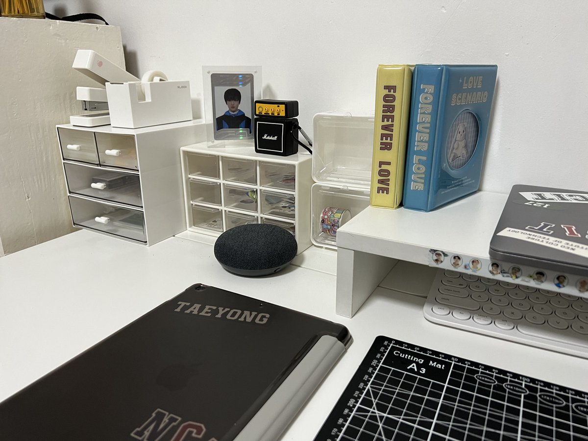 injeoloey's tweet photo. hello! since tomorrow is shopee 6.6 mid year sale, here are some of my desk decor and organizers recommendation 🫶🏻 

see thread below for the links! https://t.co/V9mLyOaWnr