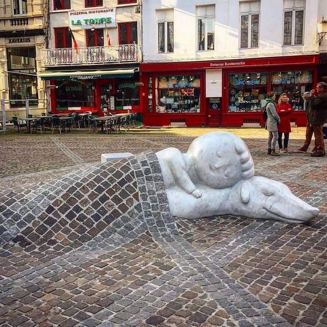 Arteymas_'s tweet photo. Arte callejero: Nello y Patraschef, una historia de amistad del artista belga Batist Vermeulen.

 Amberes, Bélgica. https://t.co/X1PnZBxJaw