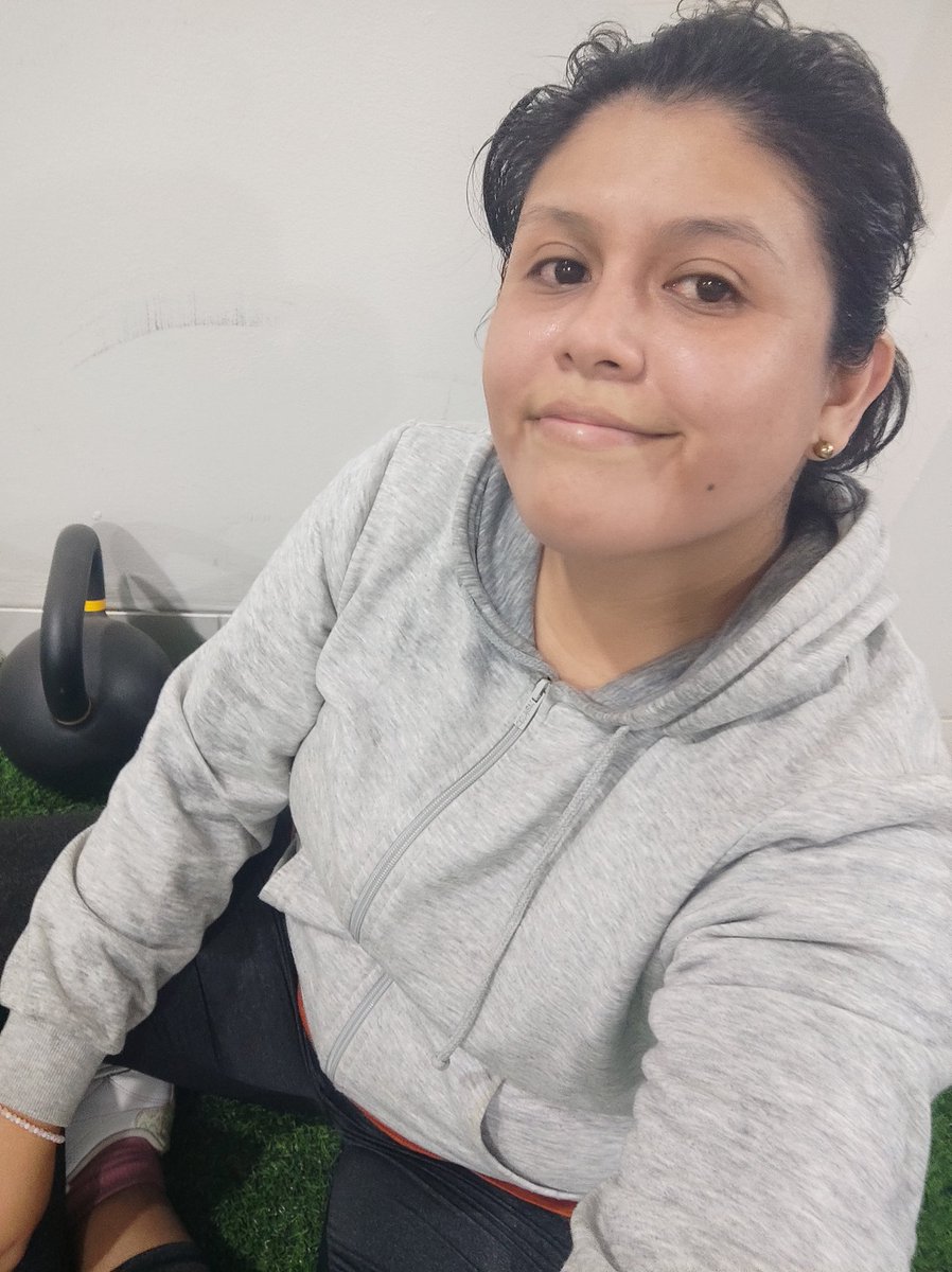 gloriabarrient3's tweet photo. Poco a poco llegando al objetivo 💪💪💪 y en junio le seguimos a que no 🔥🔥🔥 #Seguimos #vidasaludable #Salud https://t.co/rkRnnvwlTi