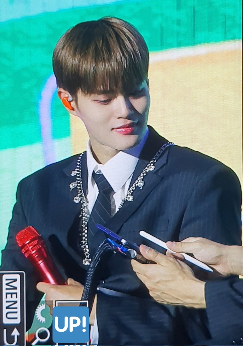 up_0129's tweet photo. 220605 👍 #이대휘 #대휘 #AB6IX https://t.co/204o9x7qaa