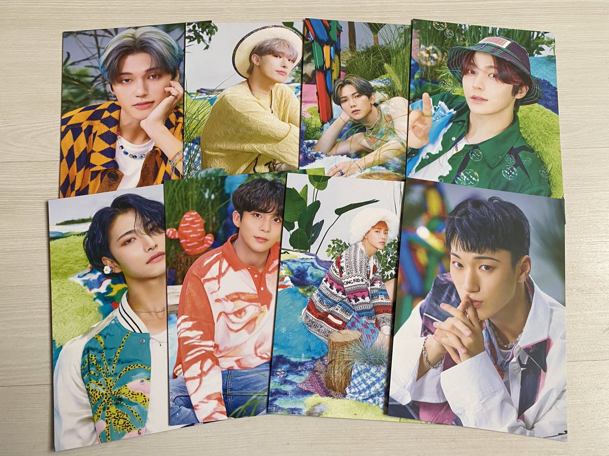 dejunphoria's tweet photo. Ateez satış

Ya ben bunları almıştım ama kullanmaya fırsatım olmadı:(

İkiye katlayıp pc yollayabilirsiniz postcard olarak güzel durur ben yapamadım...

Set başı 35-40 tl

@bujo_go @peacrry @trpctakas @ateeztakastr @pctradetr https://t.co/u3HFQOW2bZ