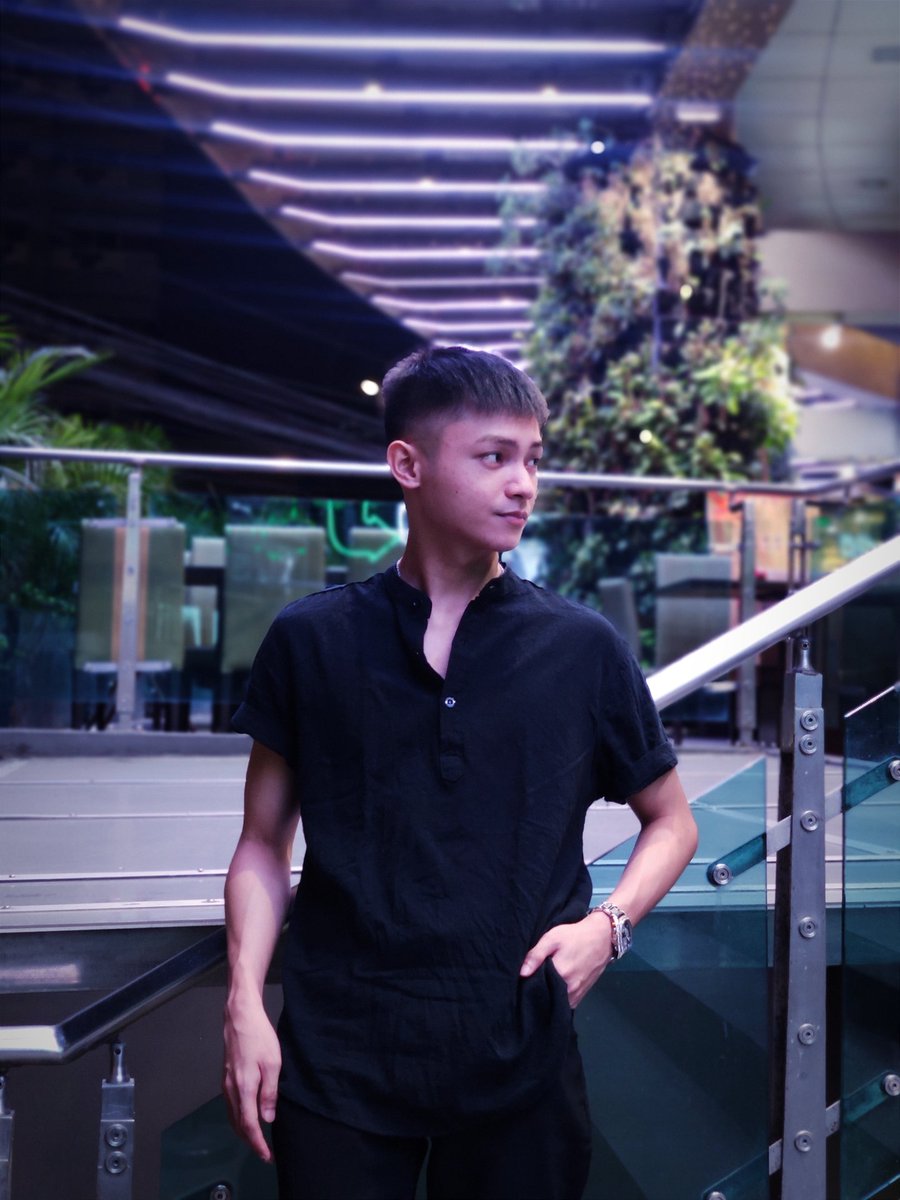 NewStyle_offcl's tweet photo. [NEW STYLE UPDATE]
6.05.2022

Where is Red?

Follow Red on all Social Media Pages!
facebook: https://t.co/tQkpkRom8B

Instagram: https://t.co/LymPAoNXDp
Twitter : https://t.co/AttHALJtaO

#NEWSTYLERED
#NEWSTYLEUPDATES
#STYLERSOFFICIAL https://t.co/jvqsegtPNa