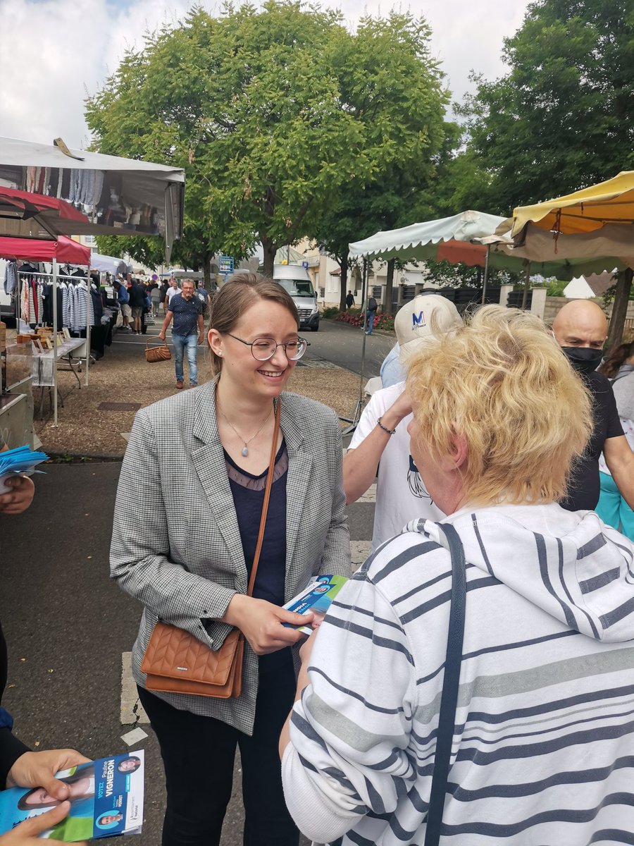 P_VigneronRN's tweet photo. 🧺Ce matin sur le marché de #Fourchambault
Merci pour votre accueil chaleureux et toutes ces belles rencontres 😁
À l'Assemblée Nationale, je vous défendrai 💪
Vous, votre pouvoir d'achat, votre sécurité 🇫🇷
#legislatives2022 #JeVoteRN #Circo5801 #Nièvre https://t.co/7SEzJXFei9
