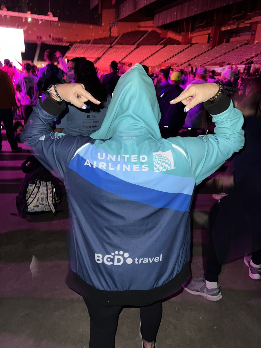 UnitedBry's tweet photo. Cheering on our United coworkers and all cyclists participating in the AIDS/LifeCycle this morning! https://t.co/p4WIFyRITw