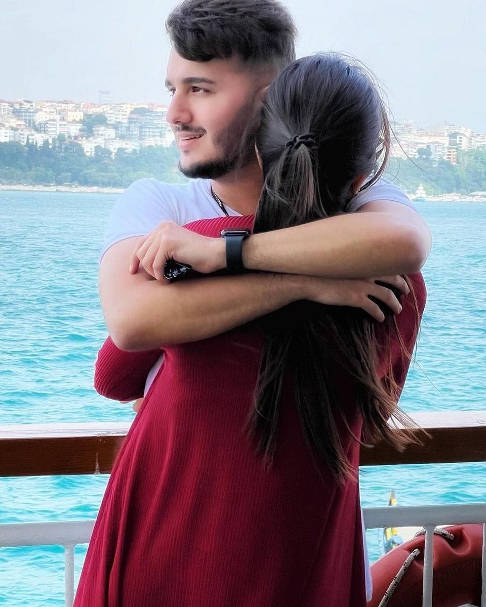 AajEntertains's tweet photo. Recent pictures of #ShahveerJafry and #AyeshaBaig enjoying their vacations in Turkey!!
#ShahveerJaffry #AyeshaBaig #vacations #turkey #aajent #AajEntertainment #SabRangHainAapSe https://t.co/SPdJu7fNJt