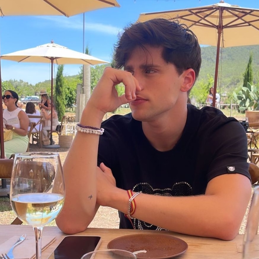 emilioxivan_'s tweet photo. es un chico muy dulce y agradable
🥥☕💝 @imartinezp_ https://t.co/m70Ng3kwgU